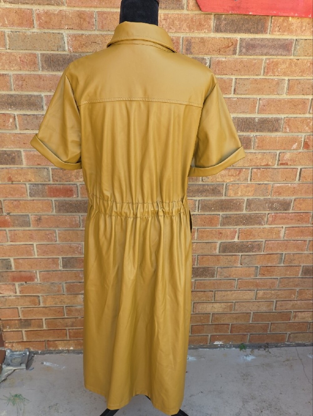 NWOT Who What Wear Faux Leather Button-Front Midi Dress in Tan Size Large - Picture 5 of 9